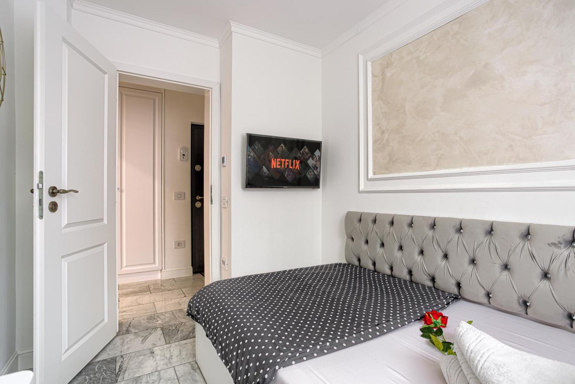 Sika Luxury Apartment Arad Exterior foto